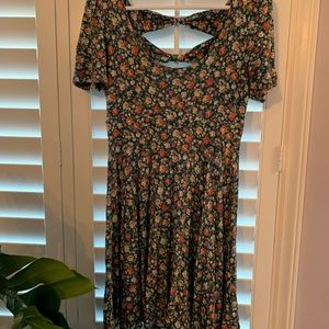 Soft floral  ldress